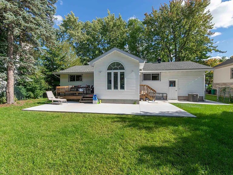 1057 Falaise Rd #B — Photo 7