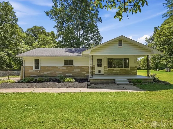 1265 Wallaby Dr, Beavercreek, OH 45432