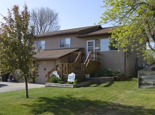 2116 E Humboldt St, Pierre, SD 57501