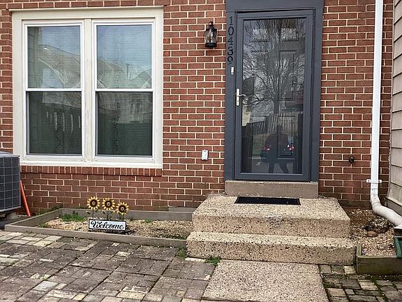 2nd image of 10439 Dylan Pl