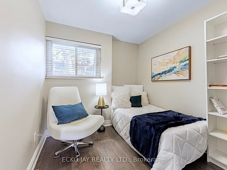 90 George Henry Blvd #17 — Photo 26