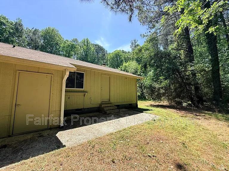 475 Cedar Lake Rd #A — Photo 10