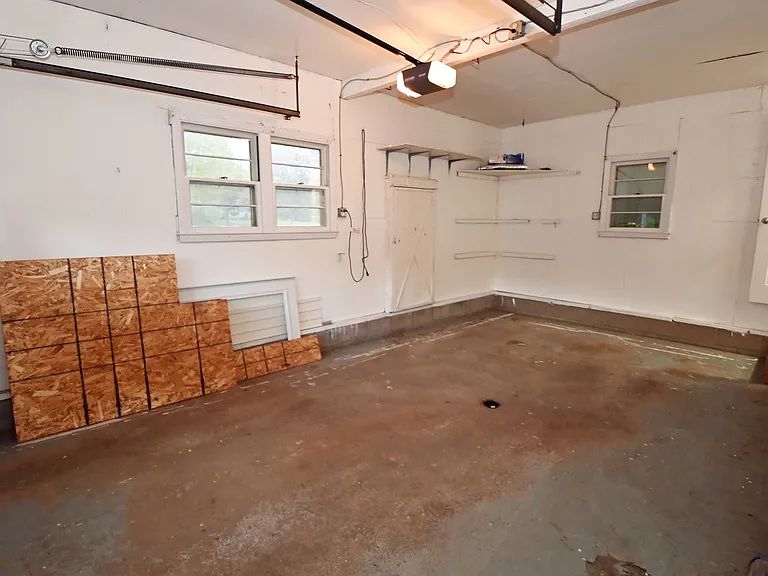 56 West St — Photo 41