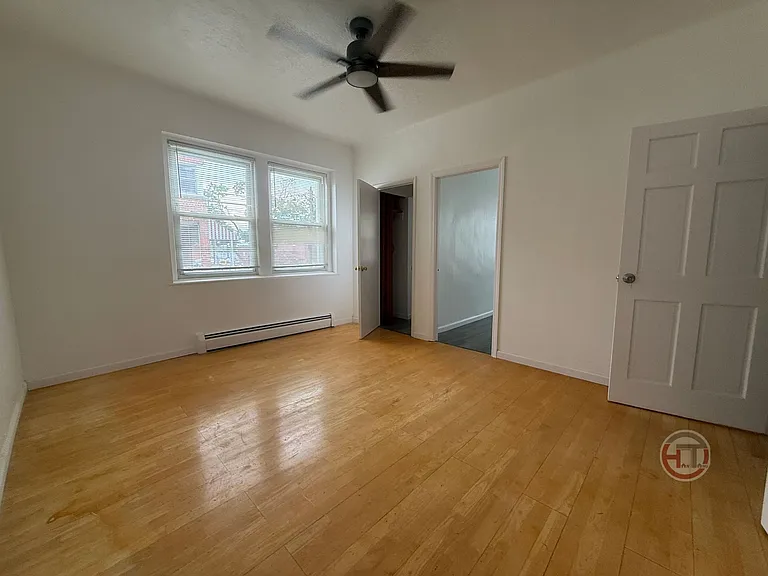 1537 McDonald St #2 — Photo 3