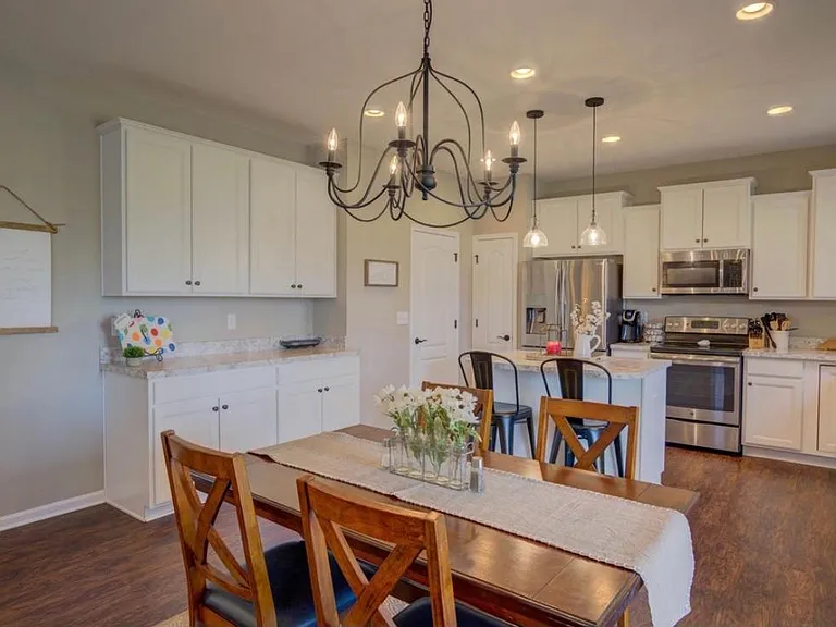 11916 Trottingham Cir — Photo 13