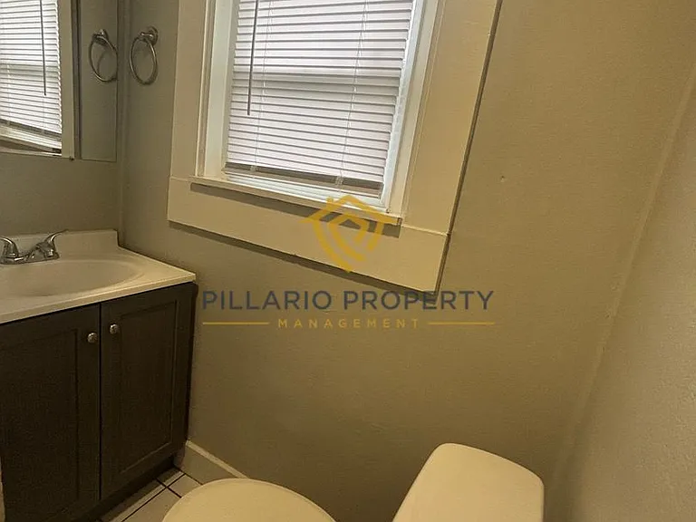 2815 Brookside Ave — Photo 5
