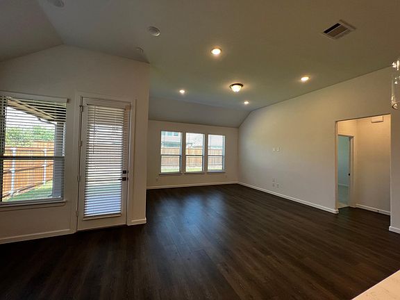 5th image of 3217 Willena Rd