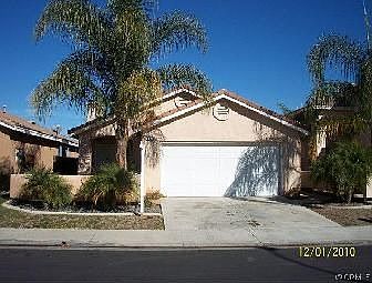1st image of 887 Autumn Ln