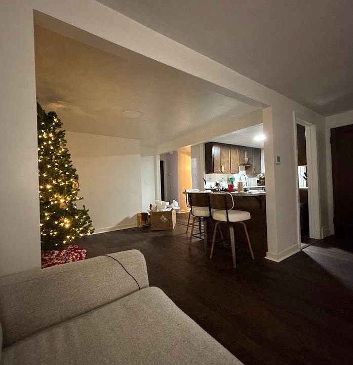 2nd image of 179 Hamilton Dr Floor 1