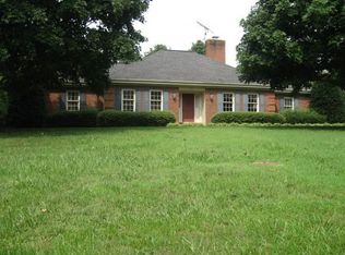 807 2nd Avenue Dr NE, Conover, NC 28613