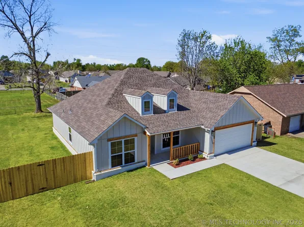 21524 E 35th Pl S, Broken Arrow, OK 74014