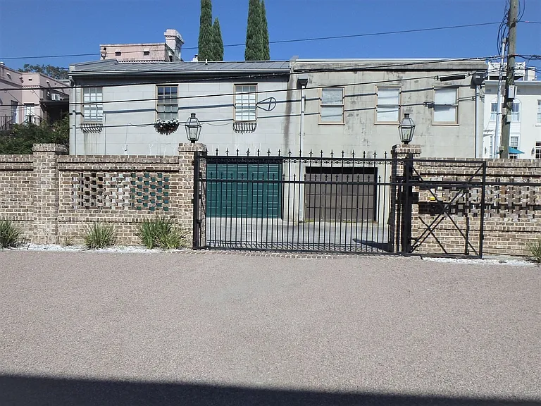 224 E Huntingdon St — Photo 12