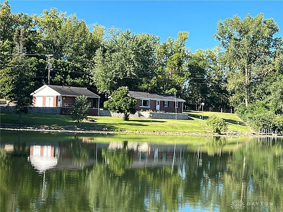 3rd image of 3596 North Dr