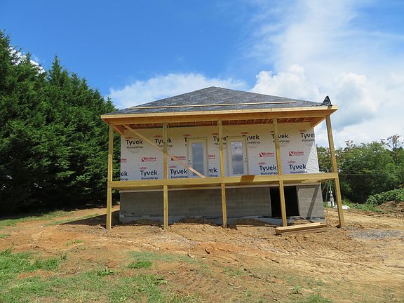 3rd image of 242 Forestview Dr