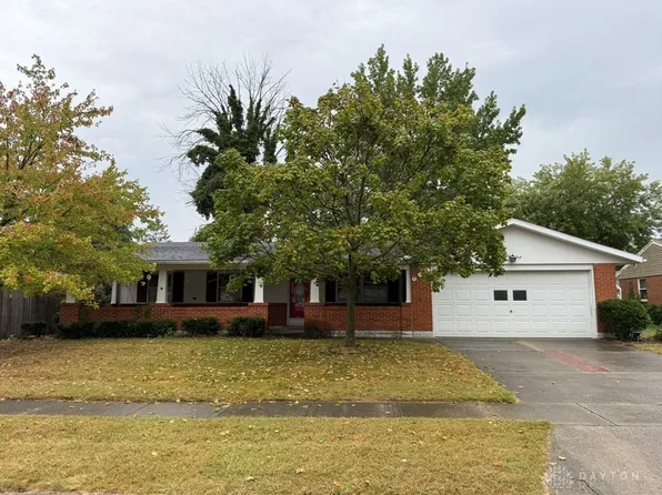 432 Scarborough Ct, New Lebanon, OH 45345