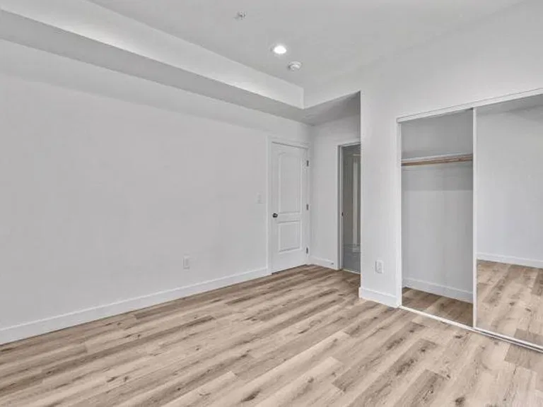 4643 1/2 W. 18th — Photo 15