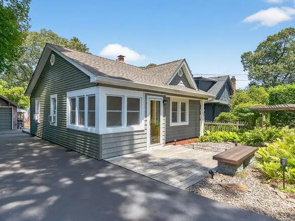 222 Jefferson Street, Centerport, NY 11721