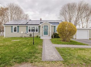 72 Beardsworth Rd, Tiverton, RI 02878
