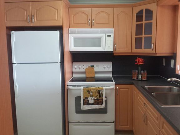 2nd image of 496 NW 165th St APT D309