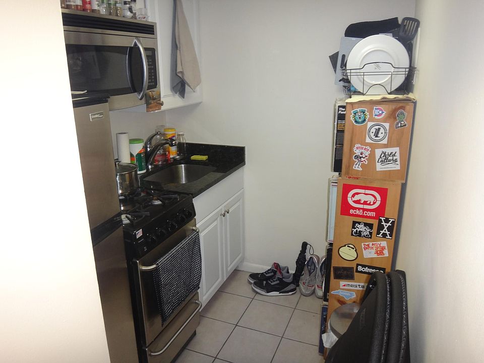 2nd image of 120 Charles St #21