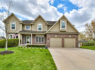 2905 SW Bridlewood Cir, Lees Summit, MO 64081