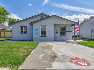 445 E Hanthorn Ave, Weiser, ID 83672