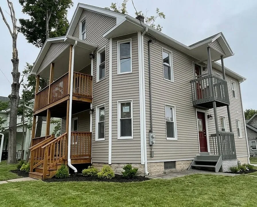 25 Donahue Pl #1