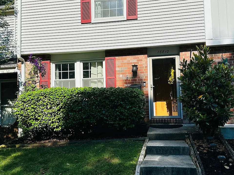 18810 Creeper Ln