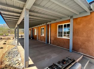 984 Dakota Ln, Landers, CA 92285