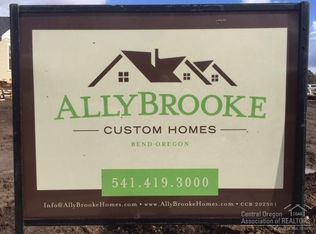 875 NW 13th St, Redmond, OR 97756