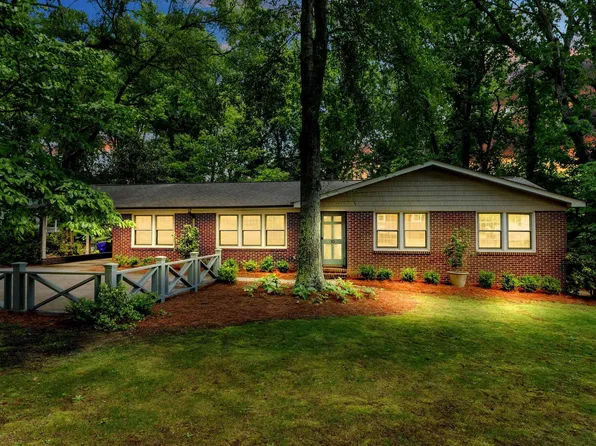 10 Broughton Dr, Greenville, SC 29609