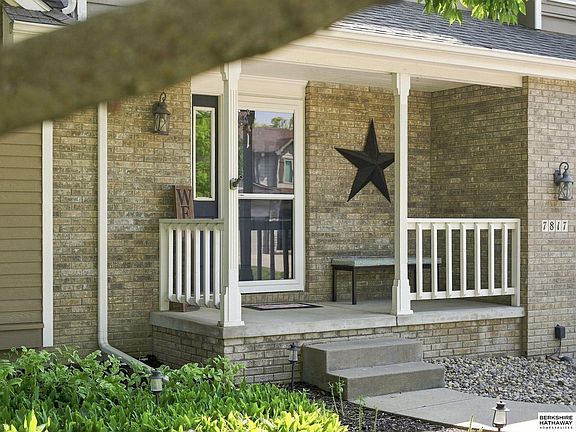 4th image of 7817 Barrington Pl