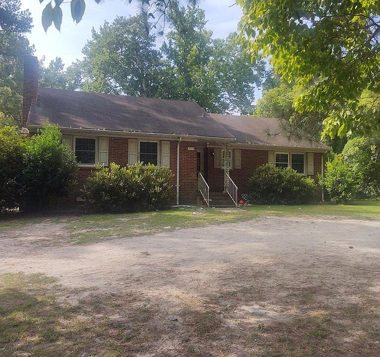 1st image of 320 Starke Dr