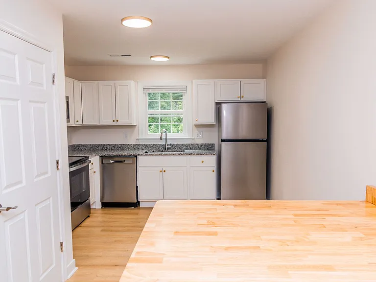 103 Cresap Rd — Photo 55