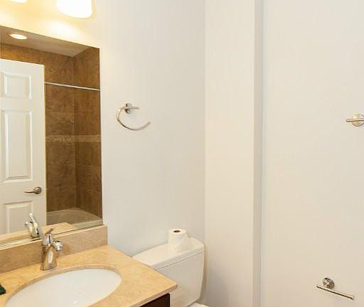 4th image of 2834 N Albany Ave #2836G