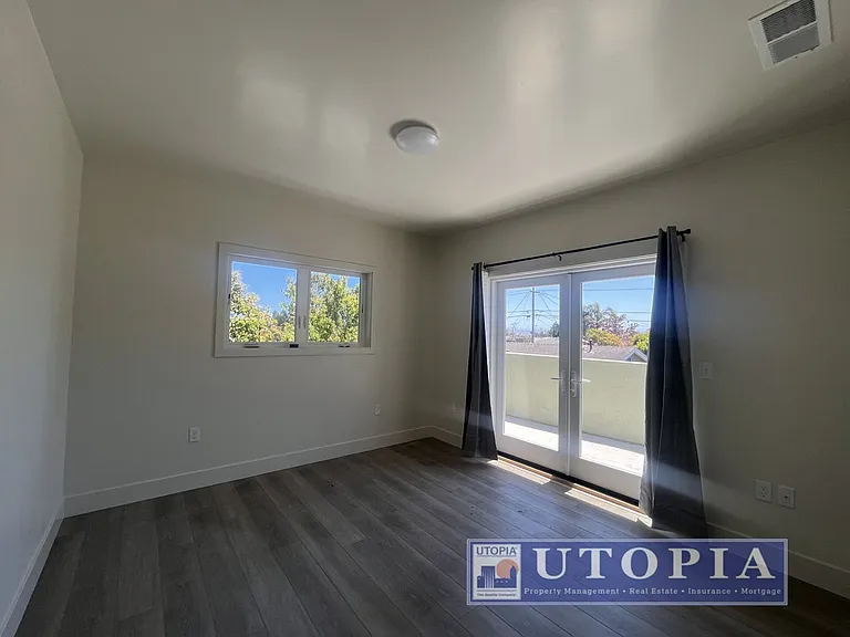 528 Dufour St #A — Photo 12