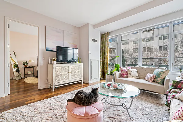 Sold by Nest Seekers International | media 2