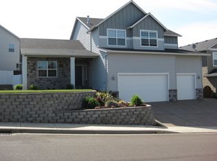 943 Eisenhower Dr NW, Salem, OR