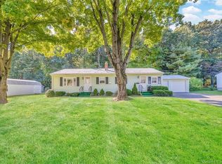 16 Winding Ln, Enfield, CT 06082