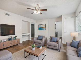 2417 Louise St #116, Denton, TX 76201