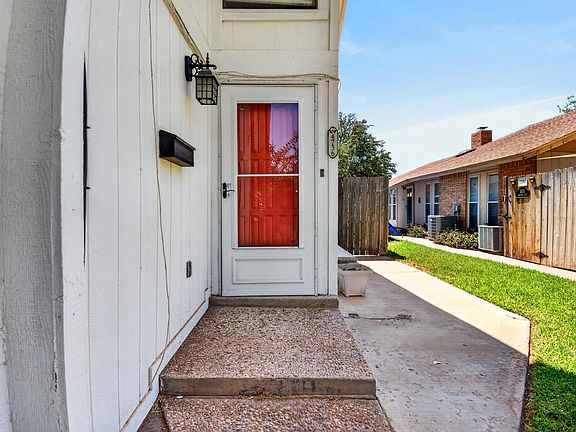 2nd image of 4736 Oakwood Dr #1-A-1