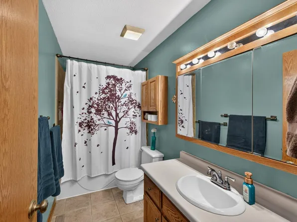 4022 Villa Rd NW, Rochester, MN 55901