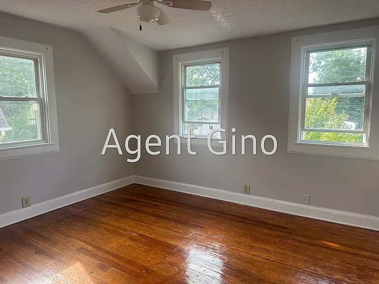 1422 F St — Photo 7