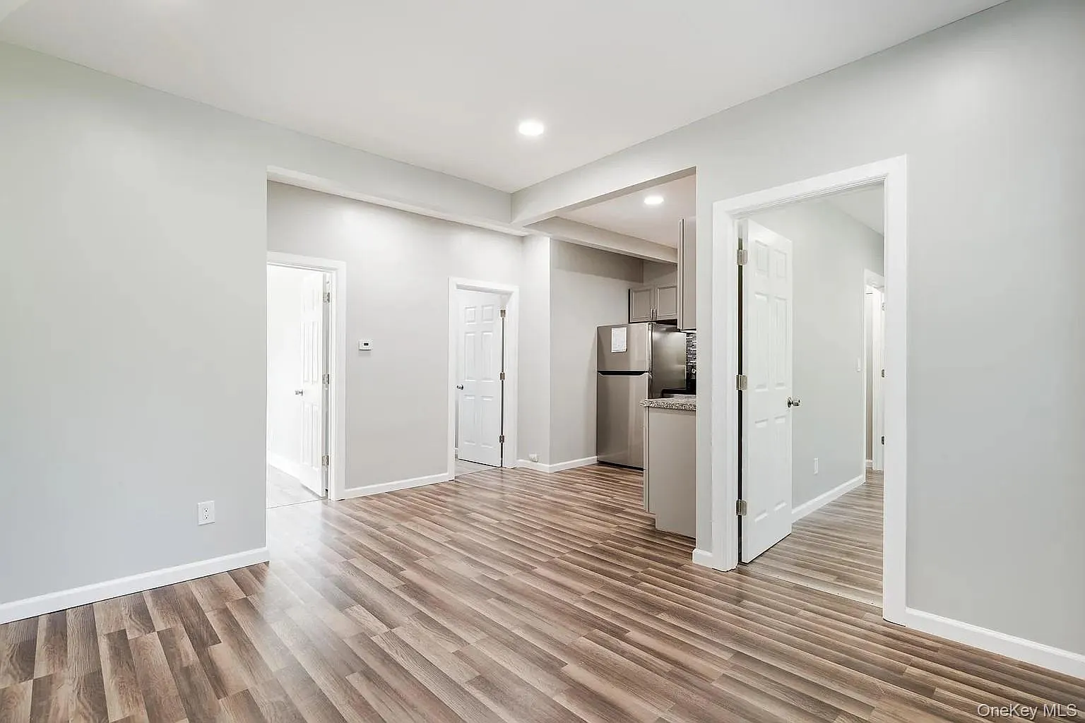 2 bed, 1.0 bath, 800 sqft, $2,700 — Photo 4