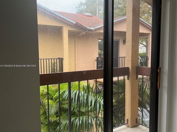 918 SW 7th Ave #3-2, Miami, FL 33130