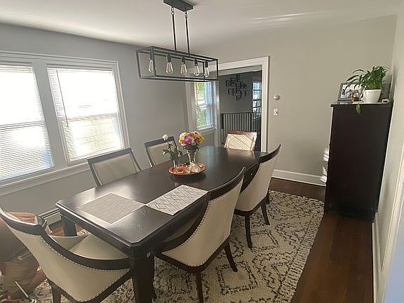 2nd image of 20 Park Ave #1