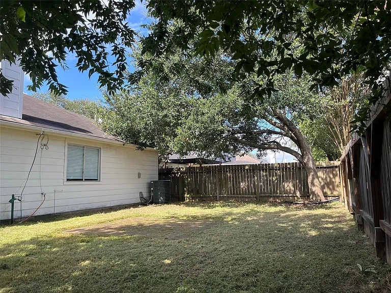 17314 Glenmorris Dr — Photo 23