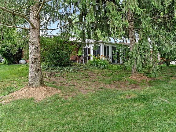 5th image of 1321 Ridge Rd