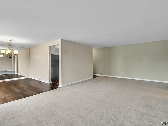 5th image of 1420 Maple Rd APT 6