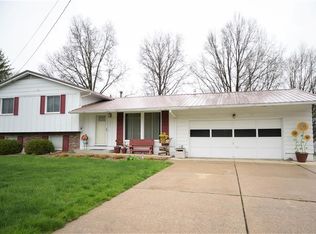 1861 Hibbard Dr, Stow, OH 44224